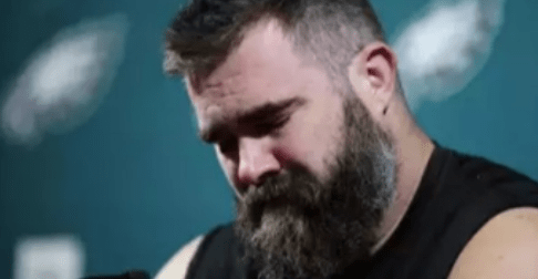 “Jason Kelce: A Legendary Farewell – Eagles Icon Bids Emotional Adieu to 13-Season NFL Career”